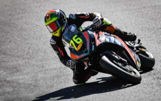Rhys racing a Cadwell Park.