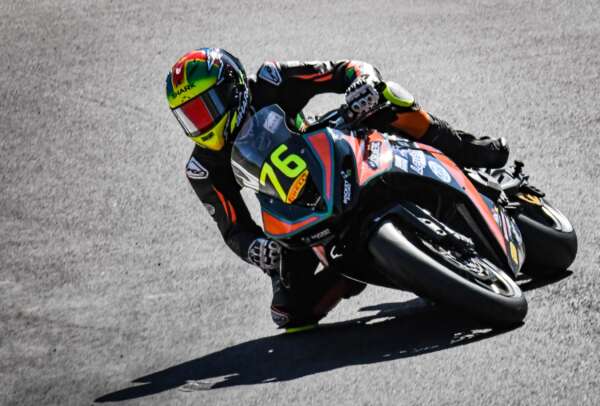 Rhys racing a Cadwell Park.